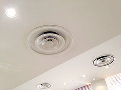 この天井みてバカウケ…『しましま　ぐるぐる』の出番か