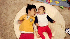 お揃い赤パンツです